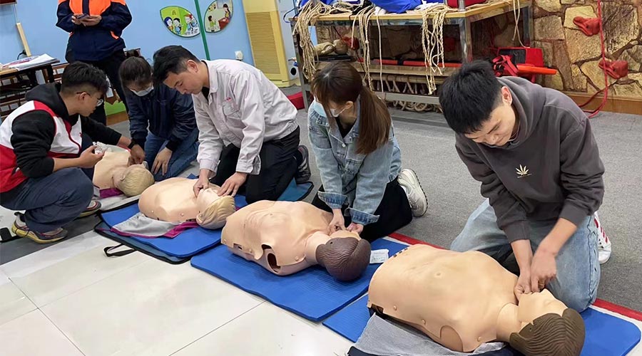 提升自救互救能力！金環(huán)電器開(kāi)展初級(jí)救護(hù)員培訓(xùn)學(xué)習(xí)