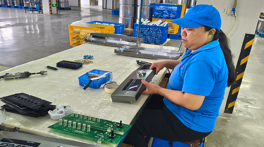 品質(zhì)源于嚴(yán)苛測(cè)試，金環(huán)電器的實(shí)驗(yàn)室保障