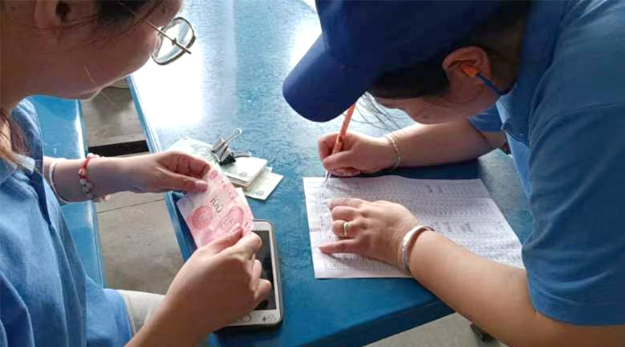 情系職工！金環(huán)電器為員工發(fā)放中秋暖心福利